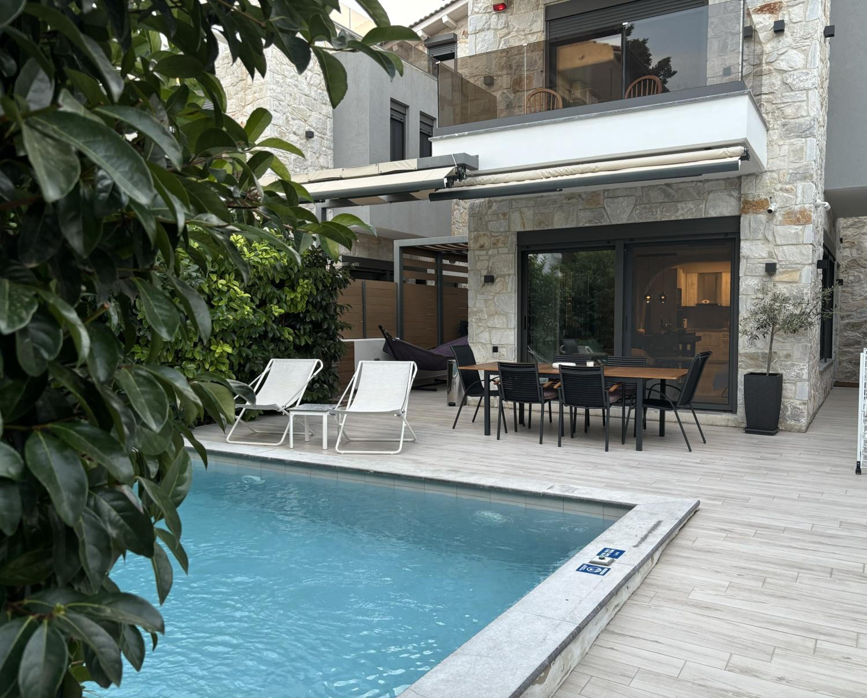 Domenica Diamond Villas - Heated Pool & 80m from the Beach view 3
