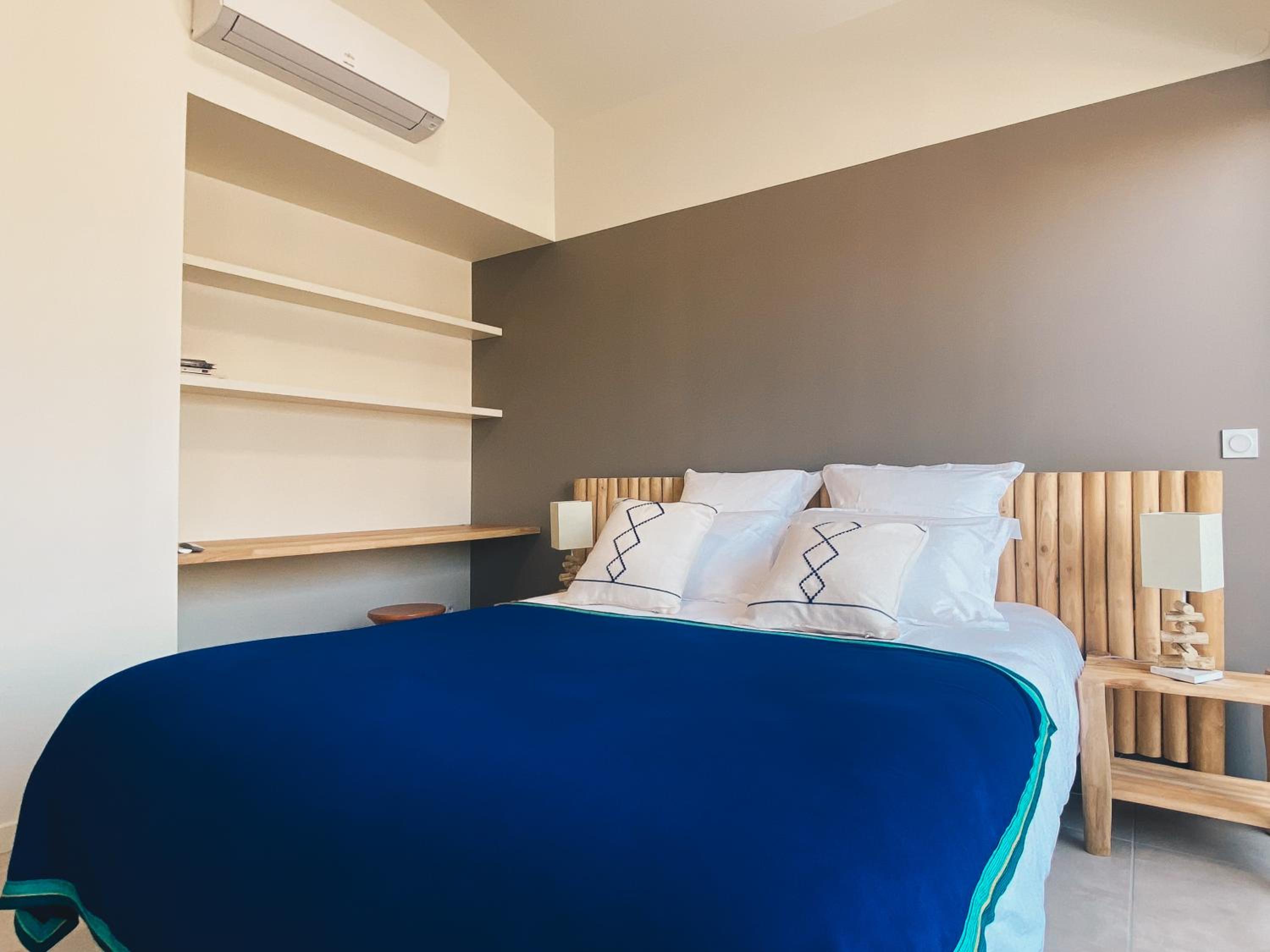 Villa avec piscine à Carnon Plage à 20m de la plage idéale pour 8 à 10 personnes