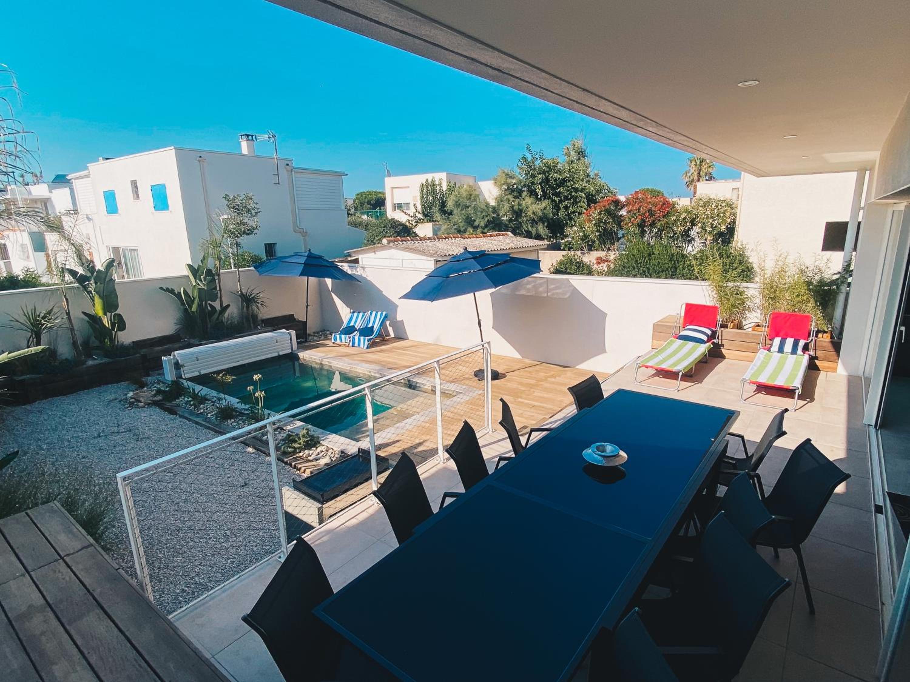 Villa avec piscine à Carnon Plage à 20m de la plage idéale pour 8 à 10 personnes