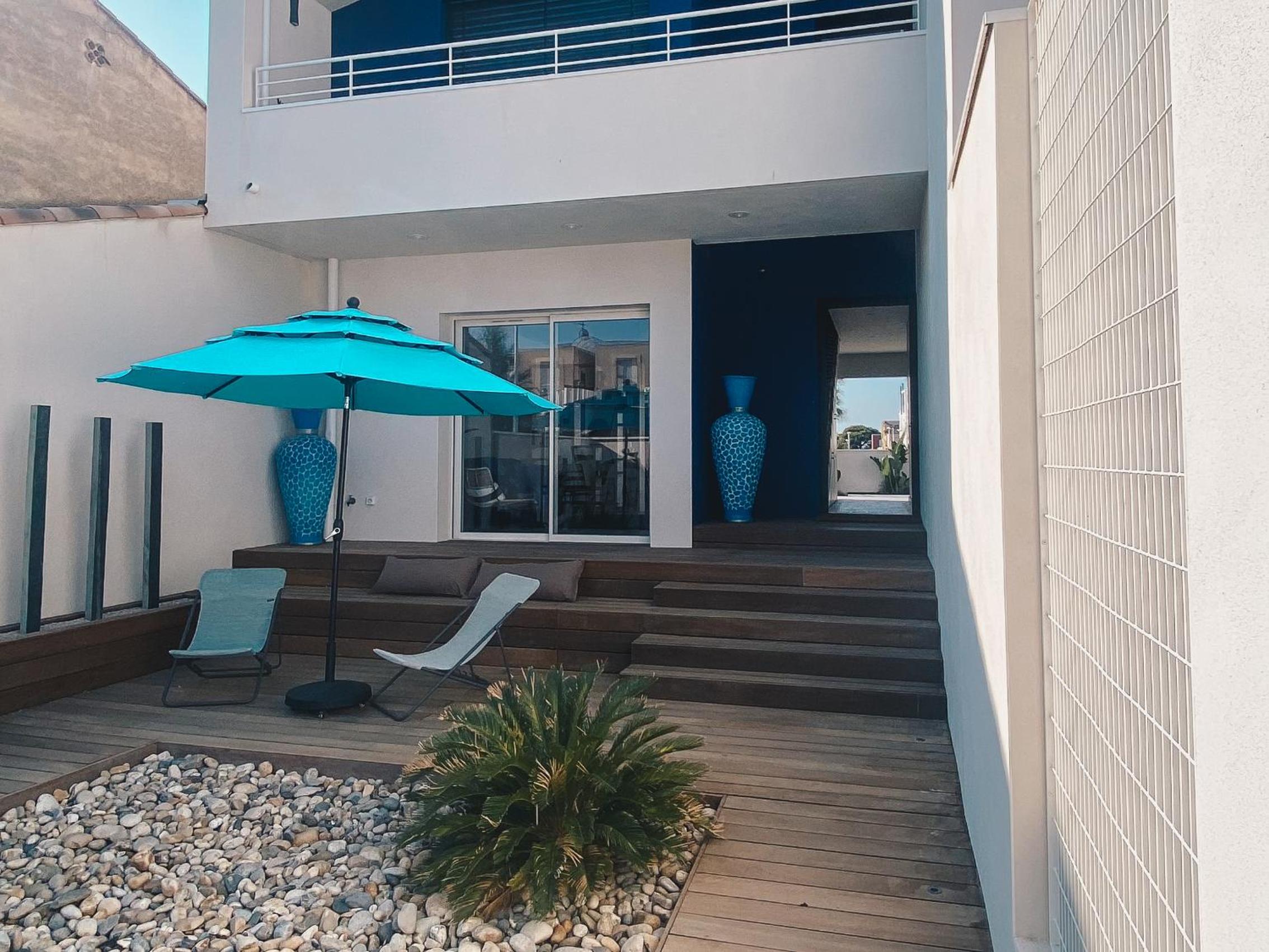 Villa avec piscine à Carnon Plage à 20m de la plage idéale pour 8 à 10 personnes