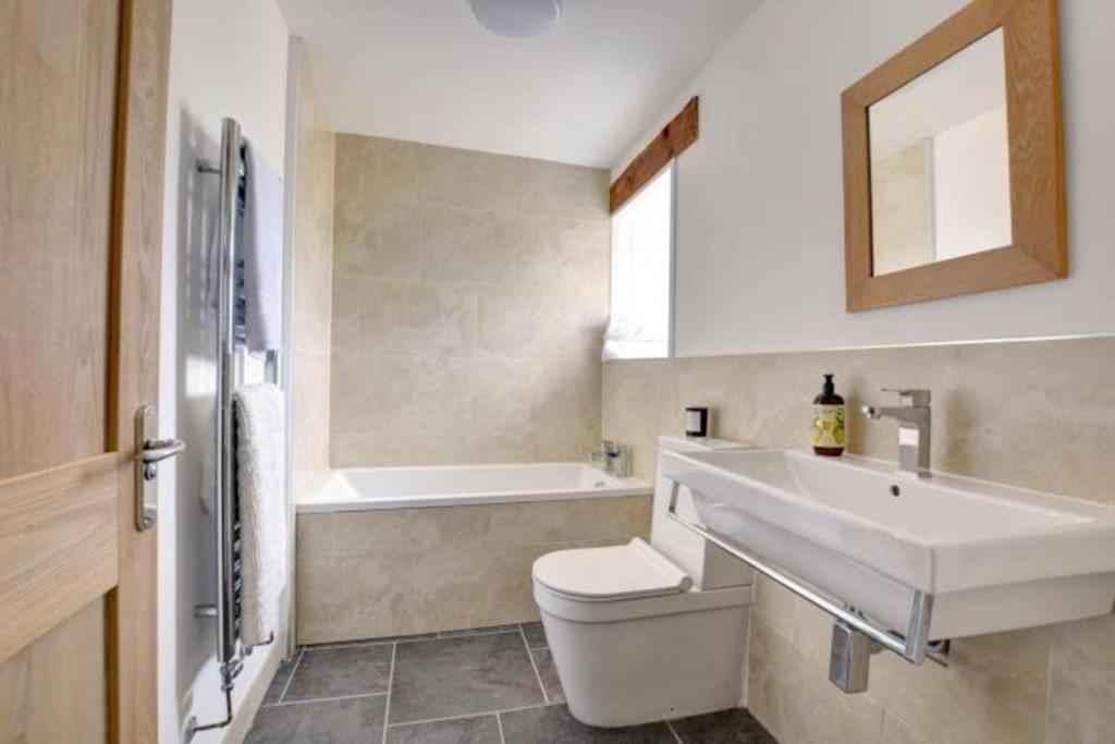 Blades Cottage