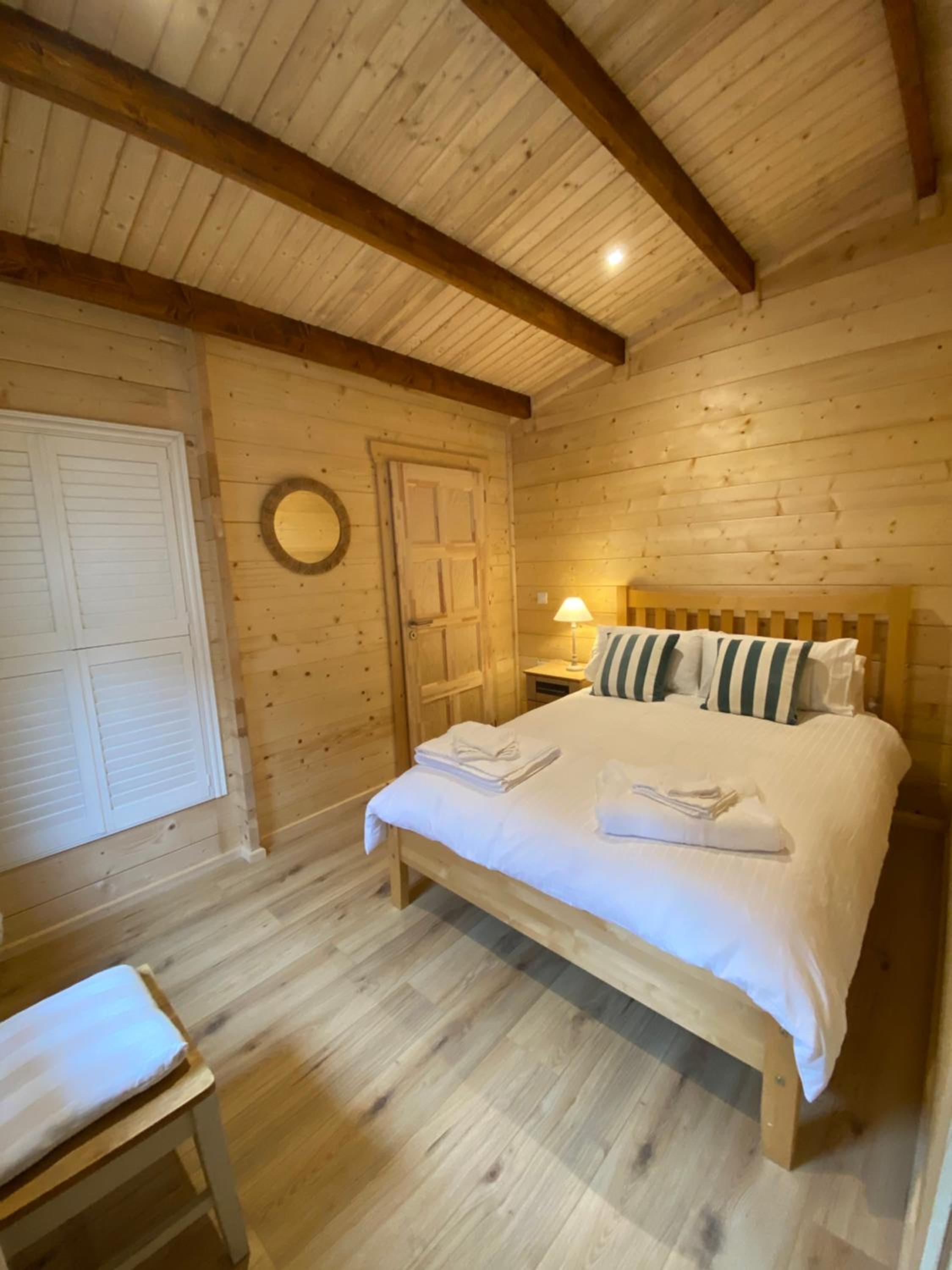 Elwood Lodge view 4