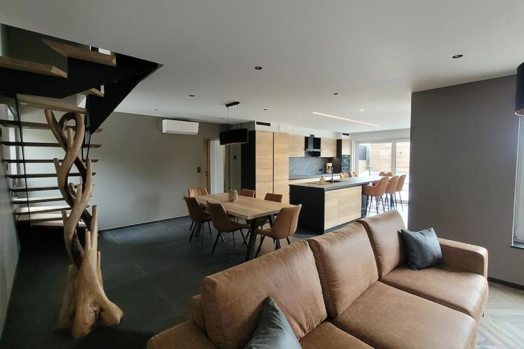 Maison T
