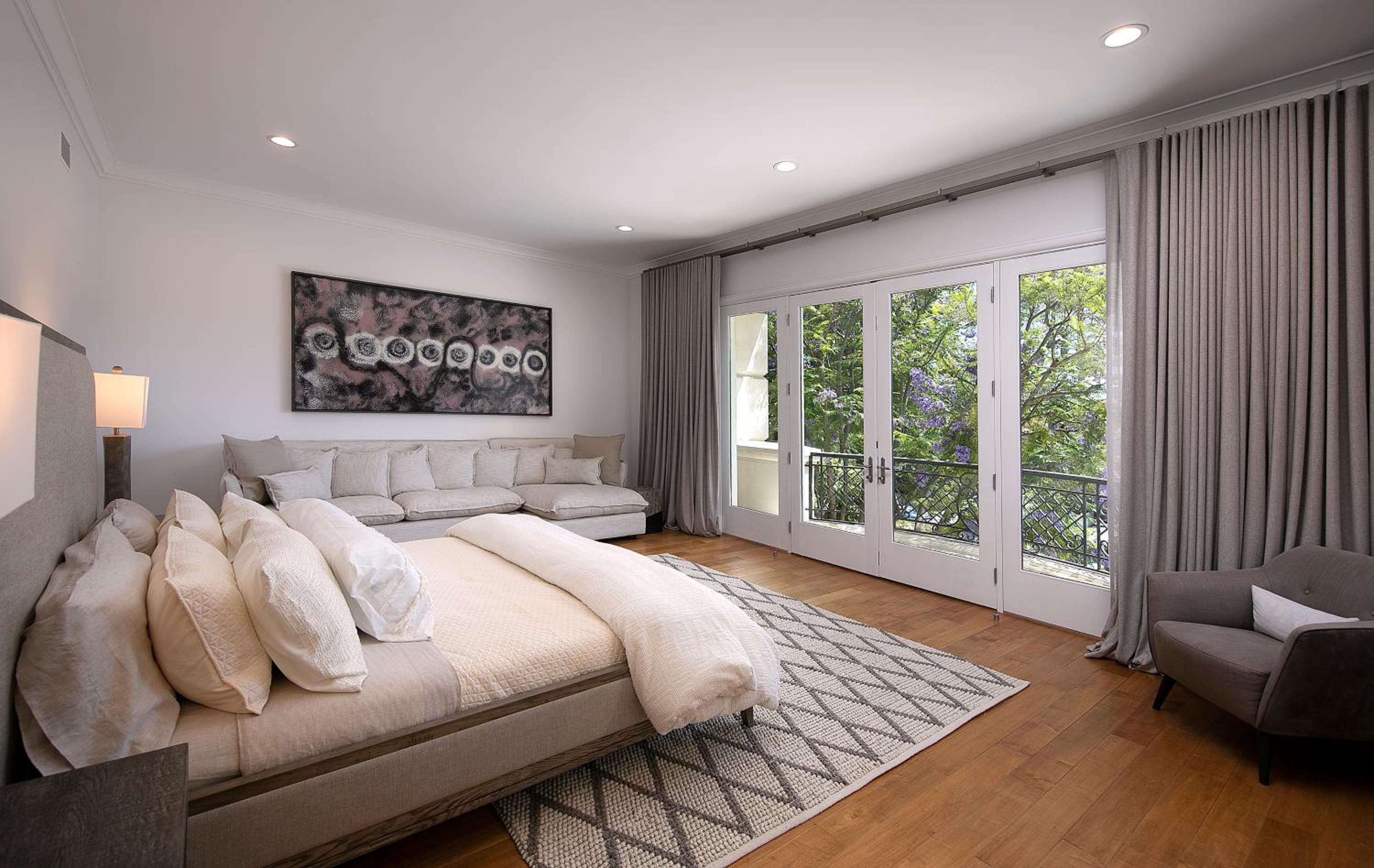 Sophisticated Grand Mansion
