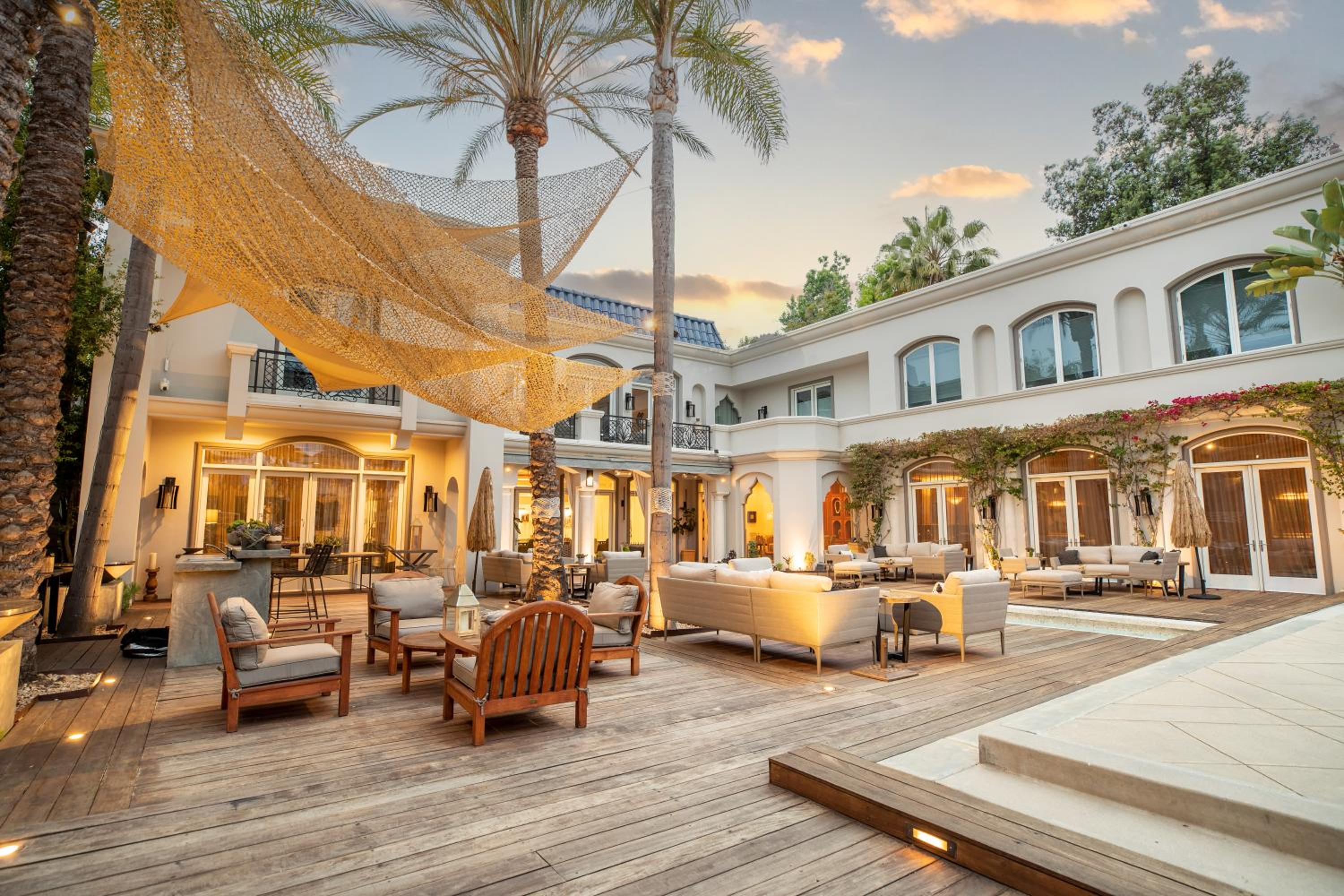 Sophisticated Grand Mansion