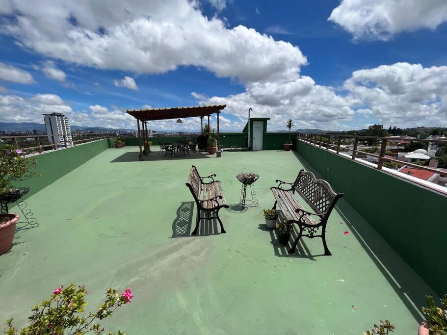 DP4 Spacious apartment, great views of the city view 2