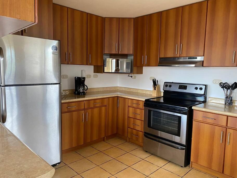 DP4 Spacious apartment, great views of the city view 4
