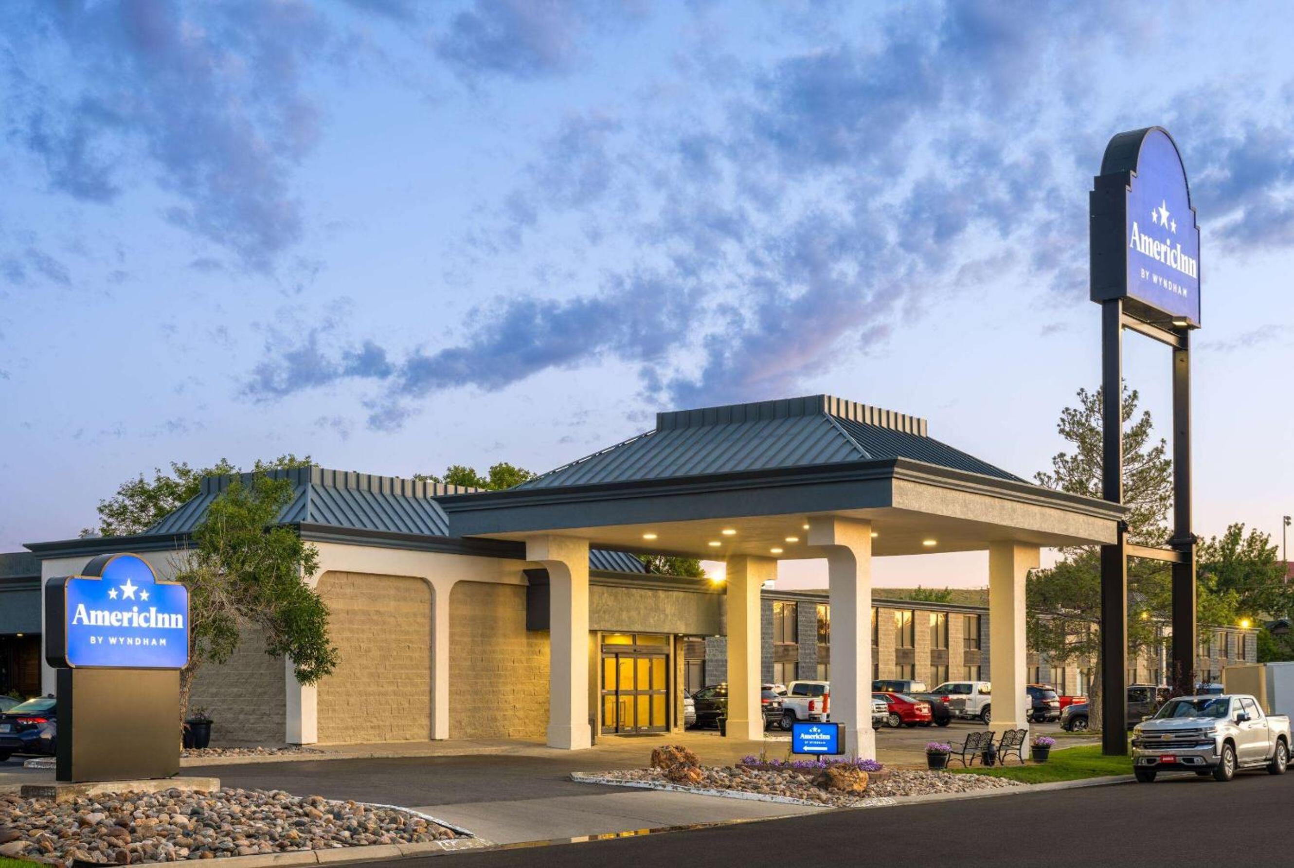 Hotel AmericInn by Wyndham Casper Event Center Area - Image 1