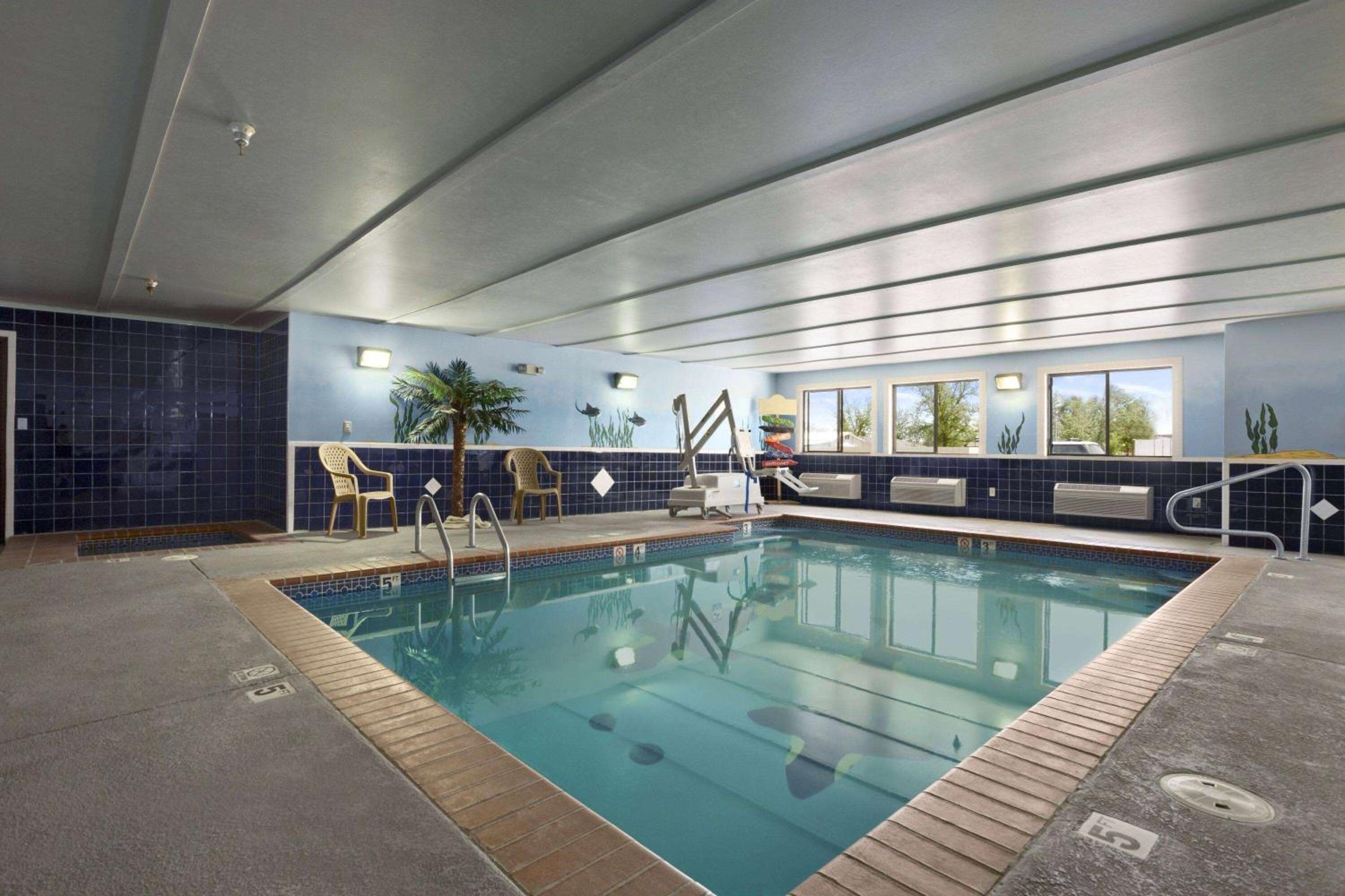 Childress Vacations - Super 8 by Wyndham Childress - Property Image 26