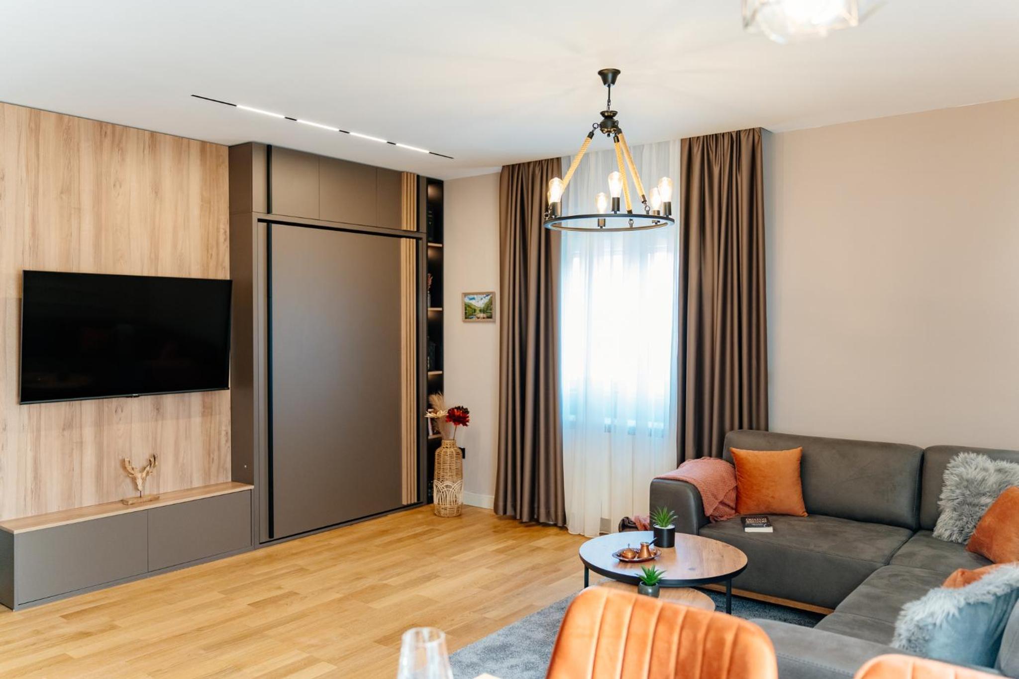 Zafiro M&S Lux Apartment view 5