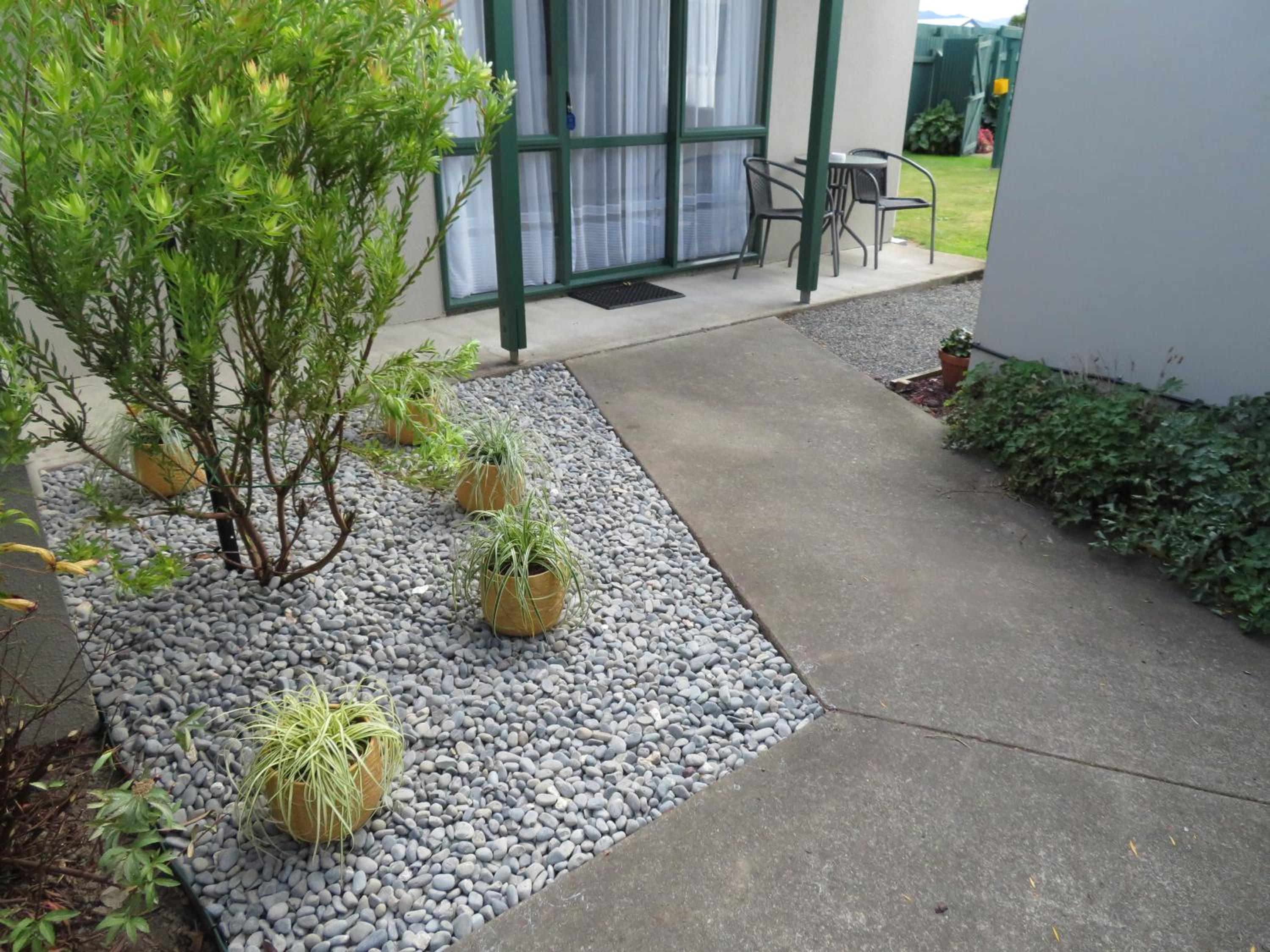 Commodore Court Motel