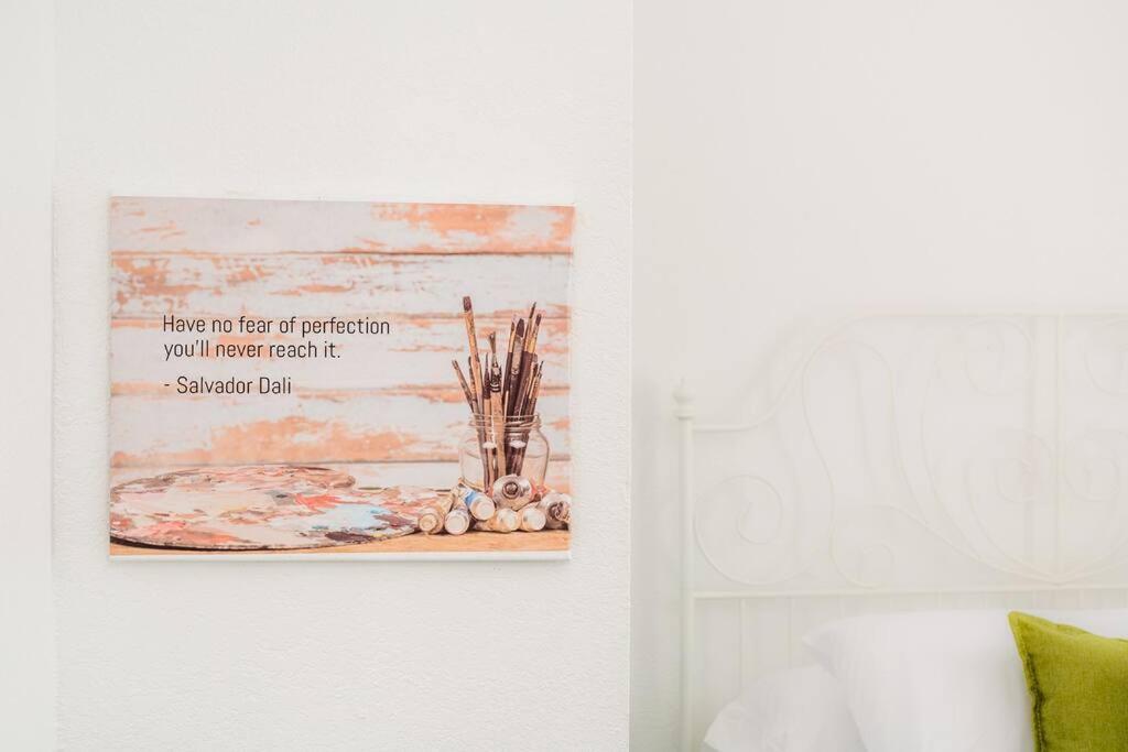 Hello Dali A fun and funky artisitc apartment