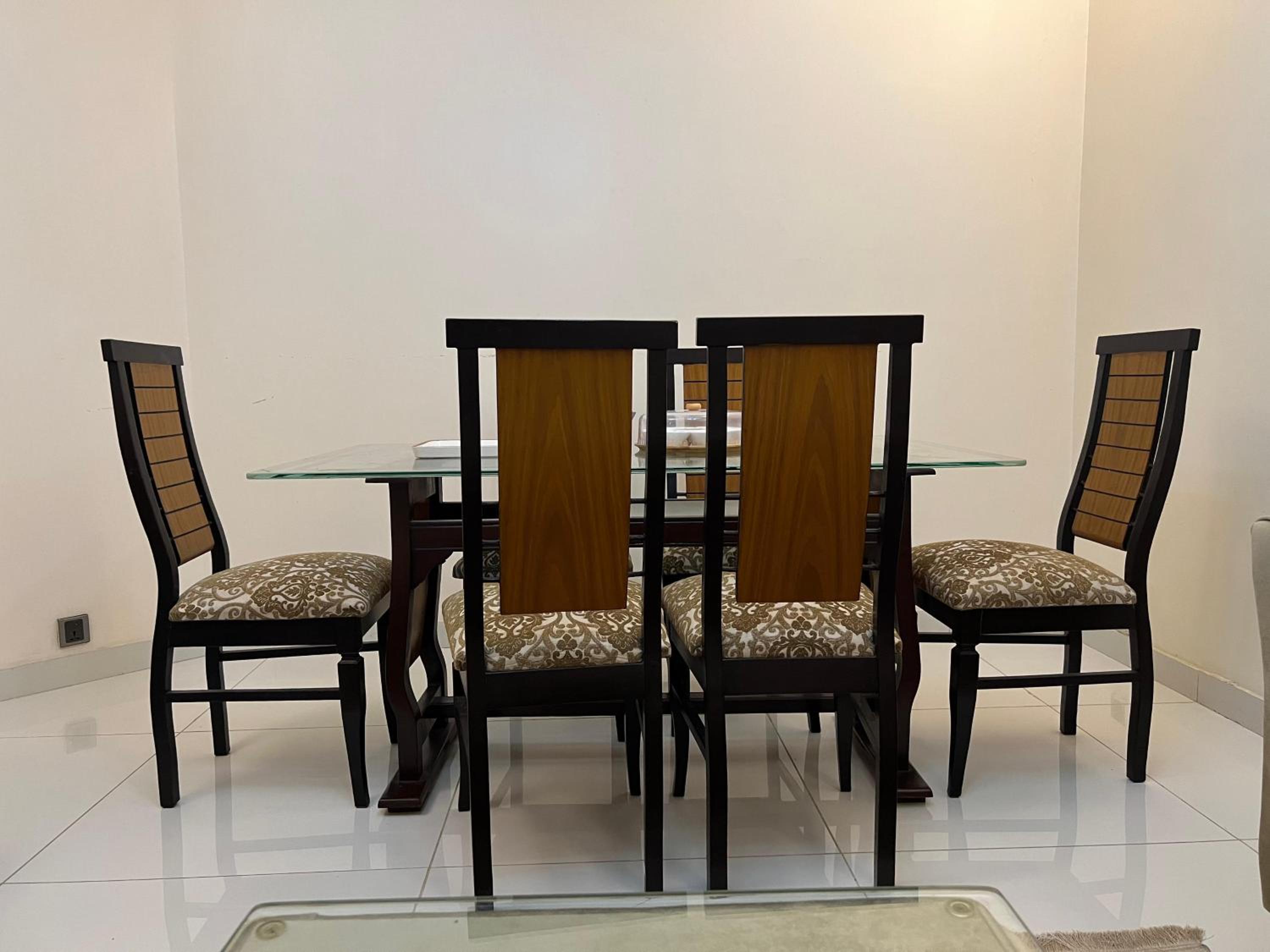 Comfortia Guest House 2 Bed DringDining