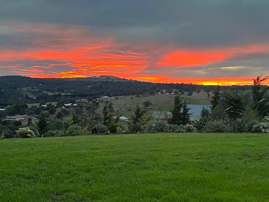 Luxury Modern Farm Stay with Country Living