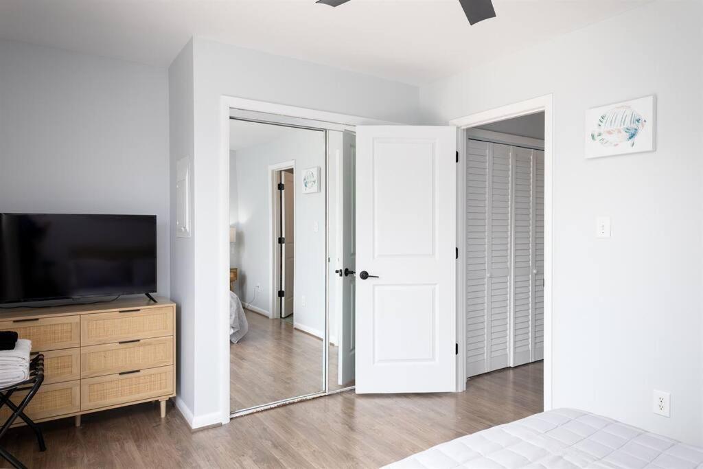 Hidden gem near the heart of Surf City, Spindrift! view 4