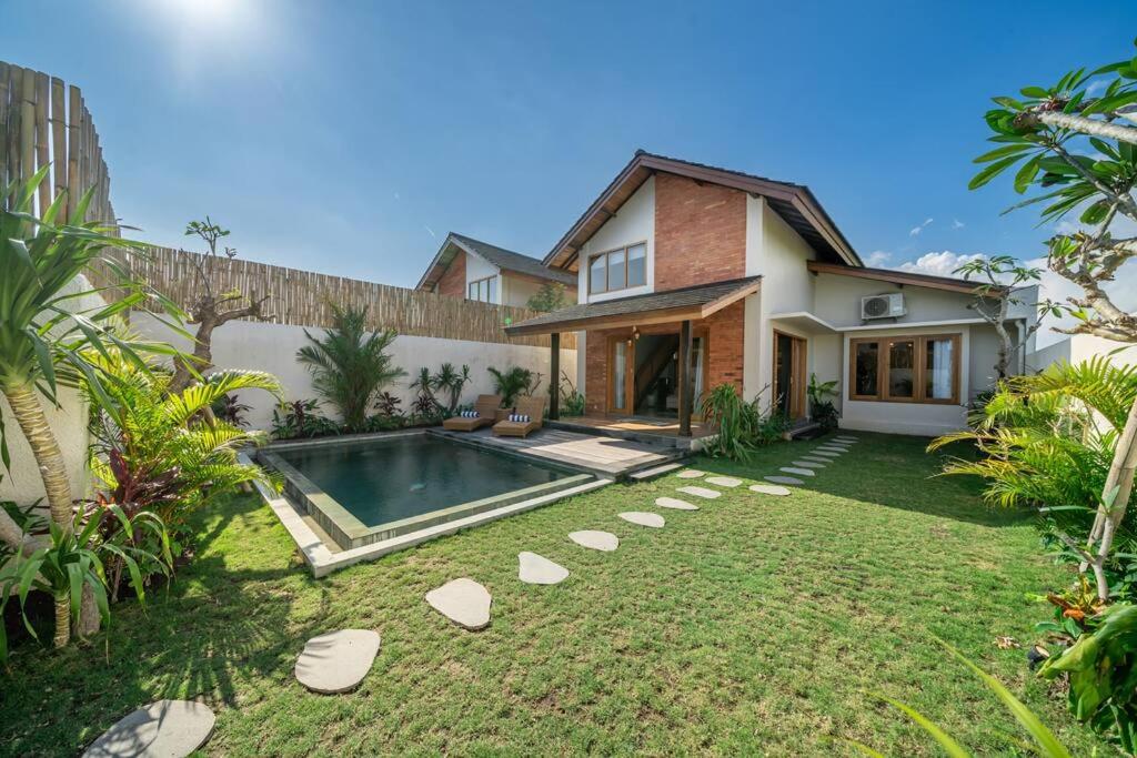 Villa D Bajang II
