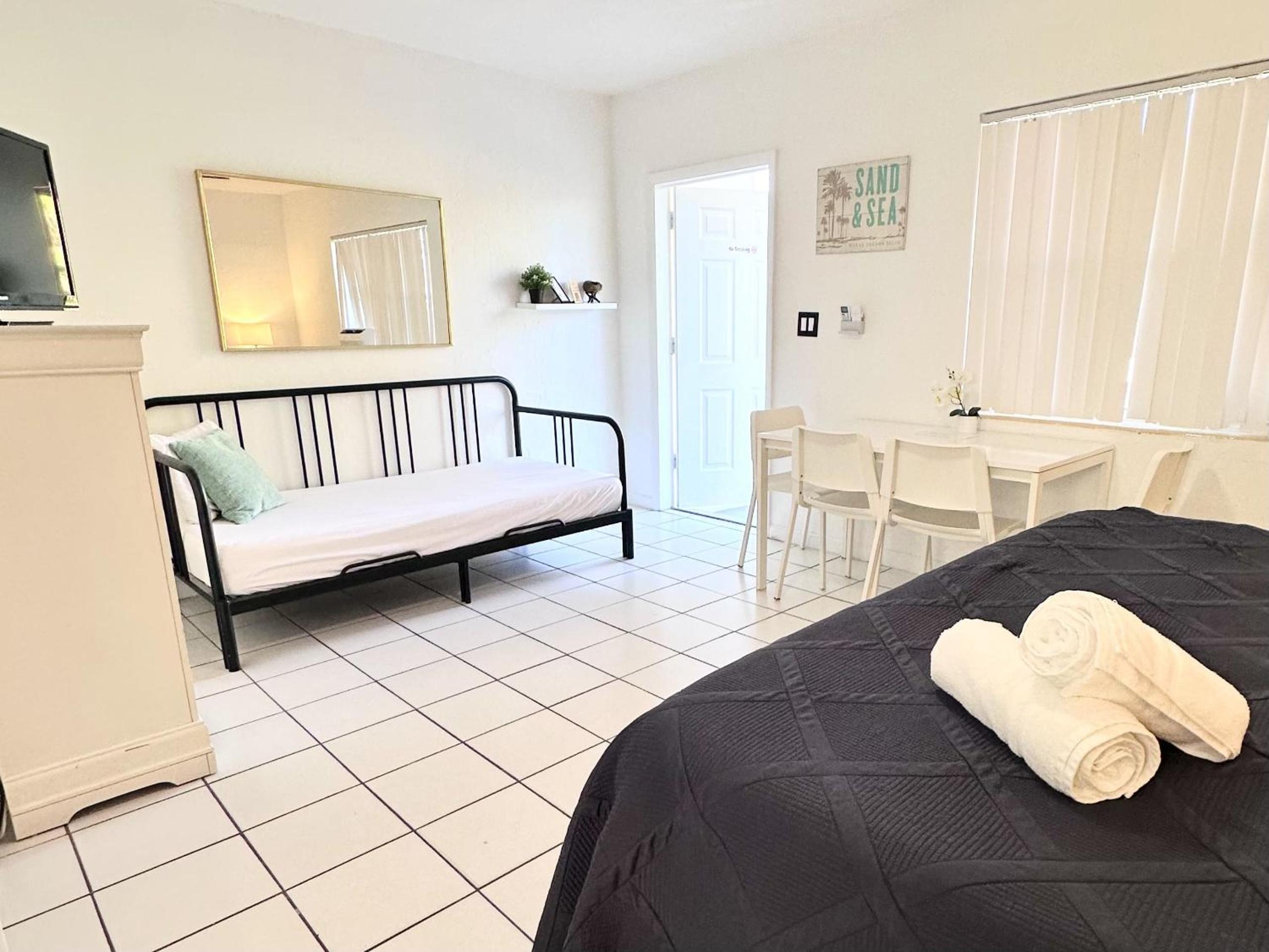 Southwinds Inn by The Gold Nests