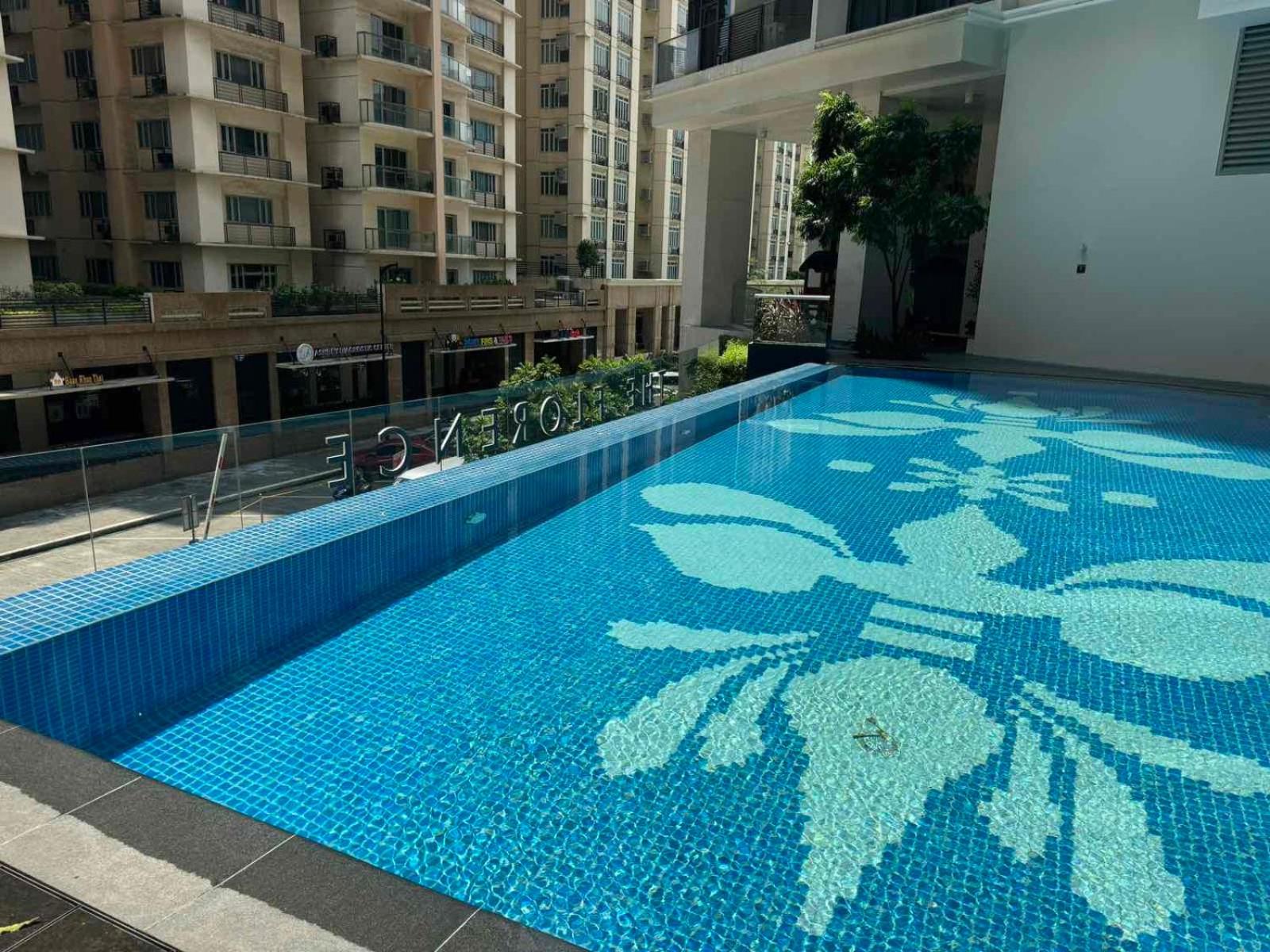 Blissful 3 BR Family unit in BGC The Florence view 4