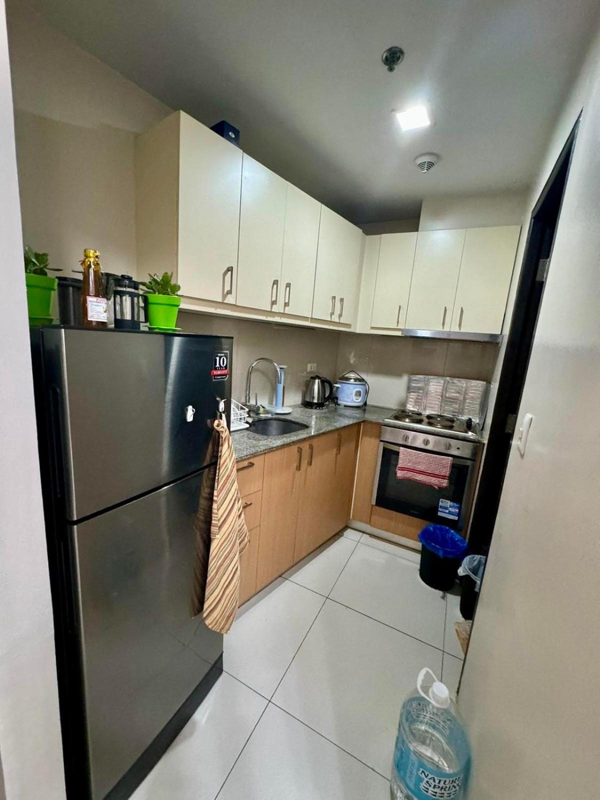 Blissful 3 BR Family unit in BGC The Florence view 5