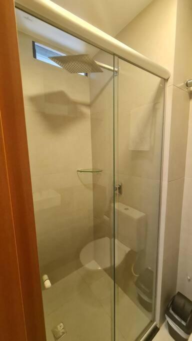 Flat VP 13 no centro com Piscina by La Playa