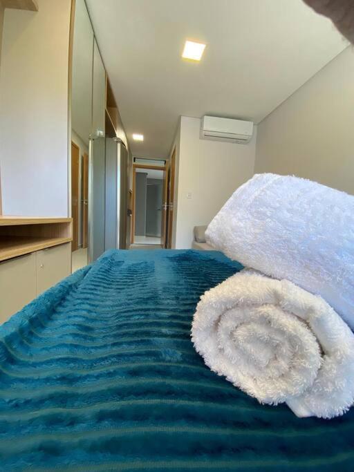 Flat VP 13 no centro com Piscina by La Playa