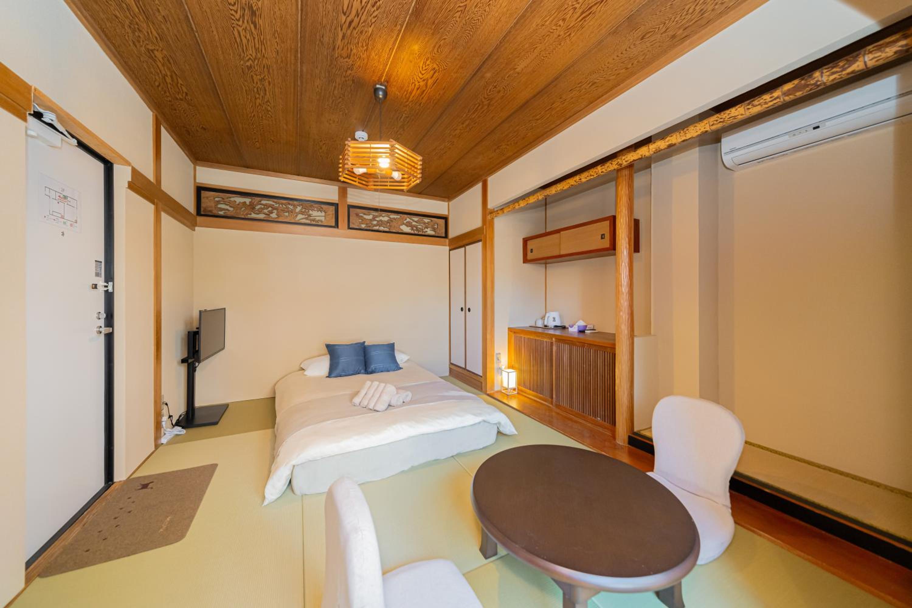 RELAX Condo Namba Daikokucho
