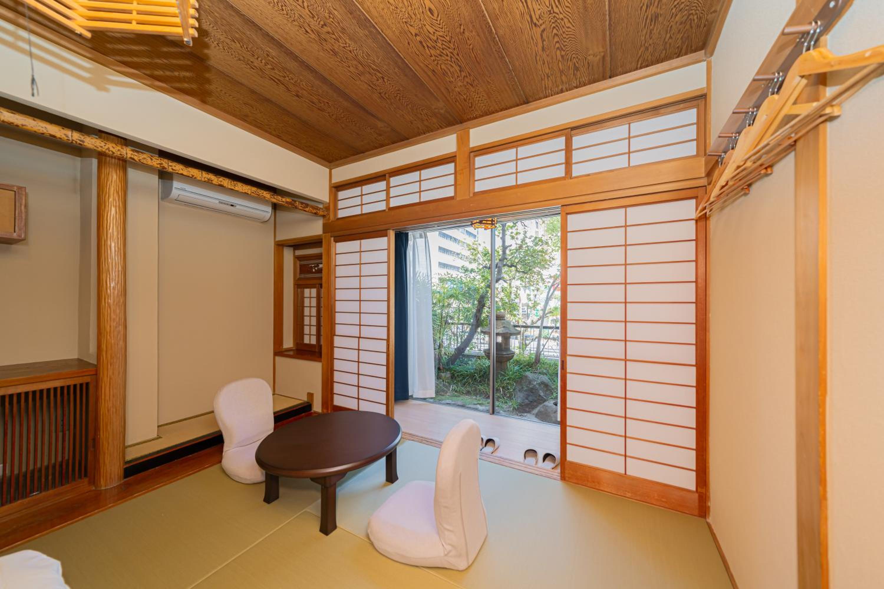 RELAX Condo Namba Daikokucho