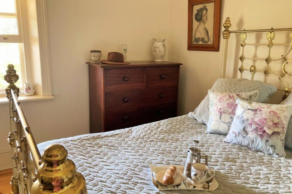 Halcyon 11 The Strand Port Elliot - WIFI - Pet Friendly - No Linen Included