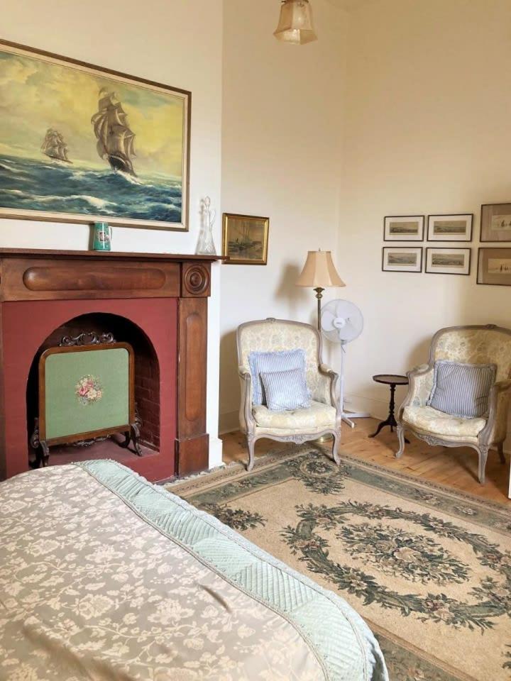 Halcyon 11 The Strand Port Elliot - WIFI - Pet Friendly - No Linen Included