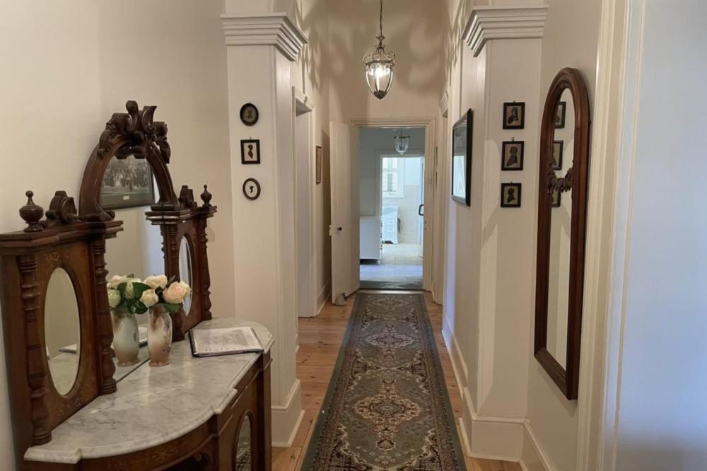 Halcyon 11 The Strand Port Elliot - WIFI - Pet Friendly - No Linen Included