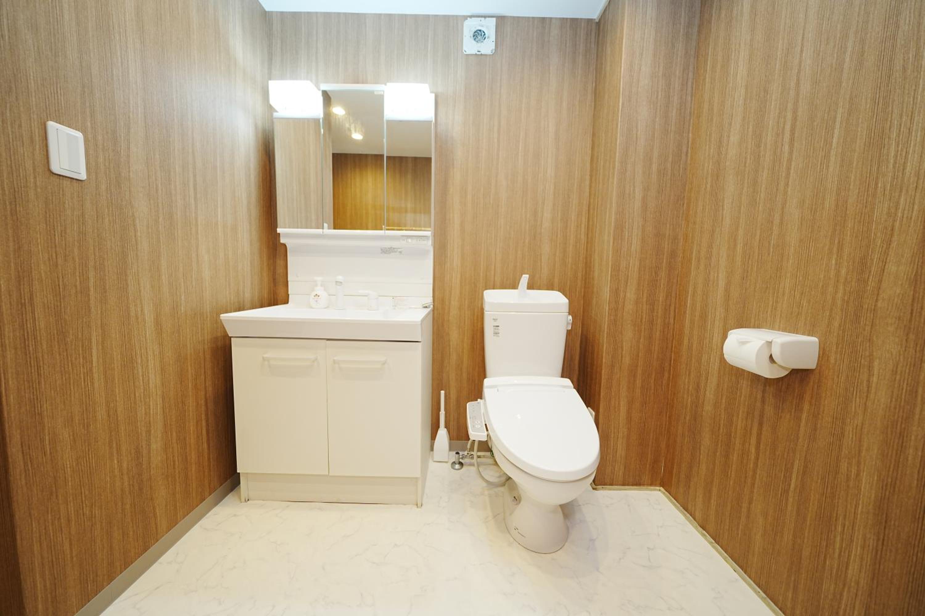 RELAX Condo Namba Daikokucho