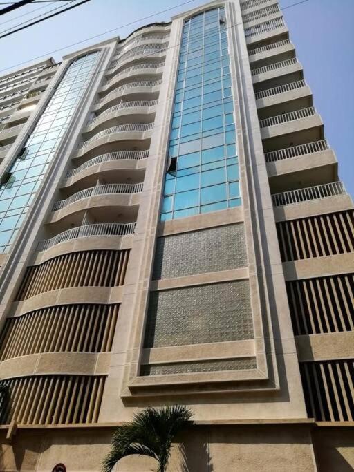 Apartamento Excalibur 5D junto al mar