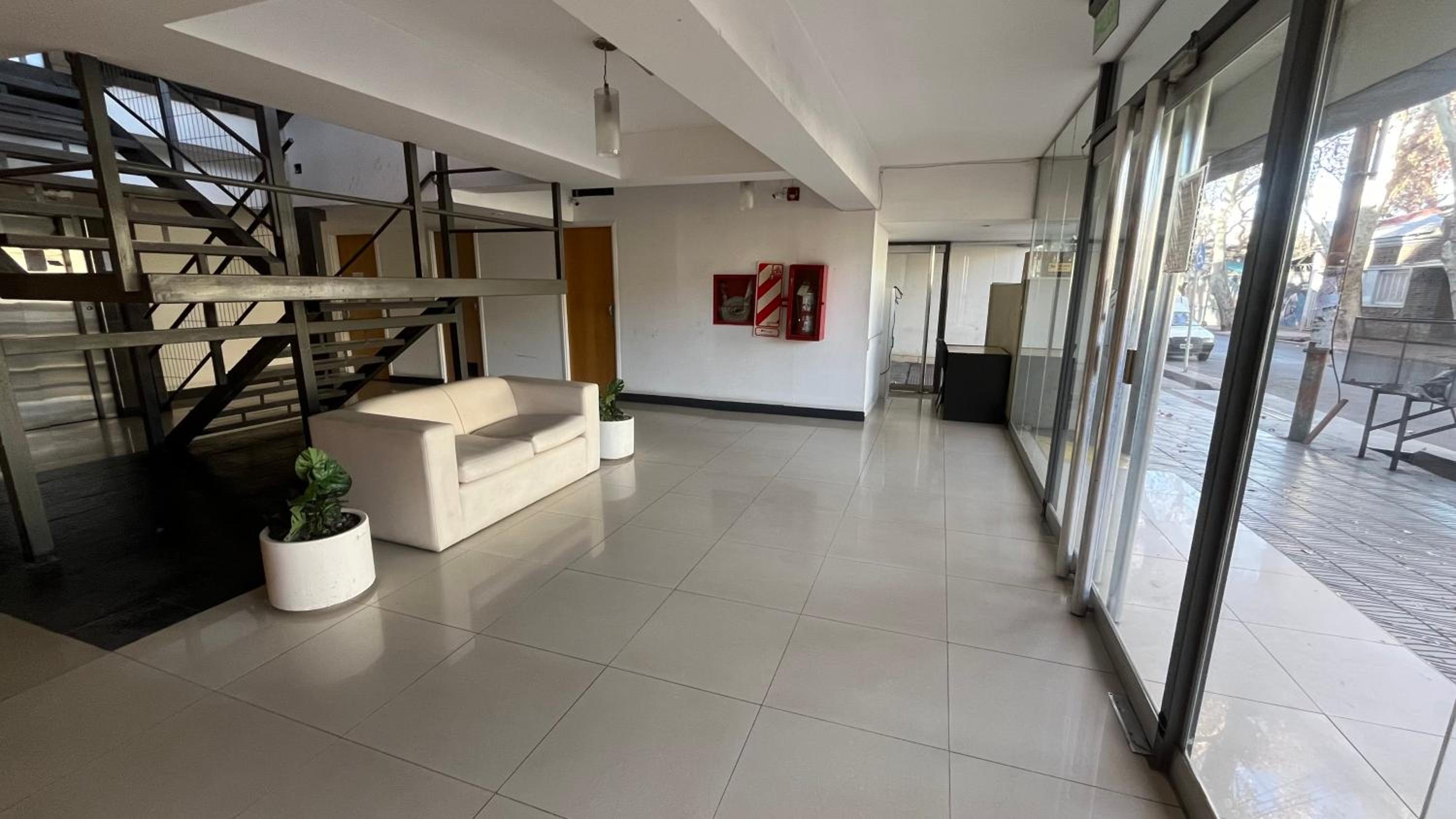 Departamento céntrico con cochera