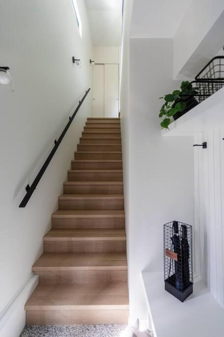 Casa Bramble Luxury 2Bed Suite near UofA Hospital