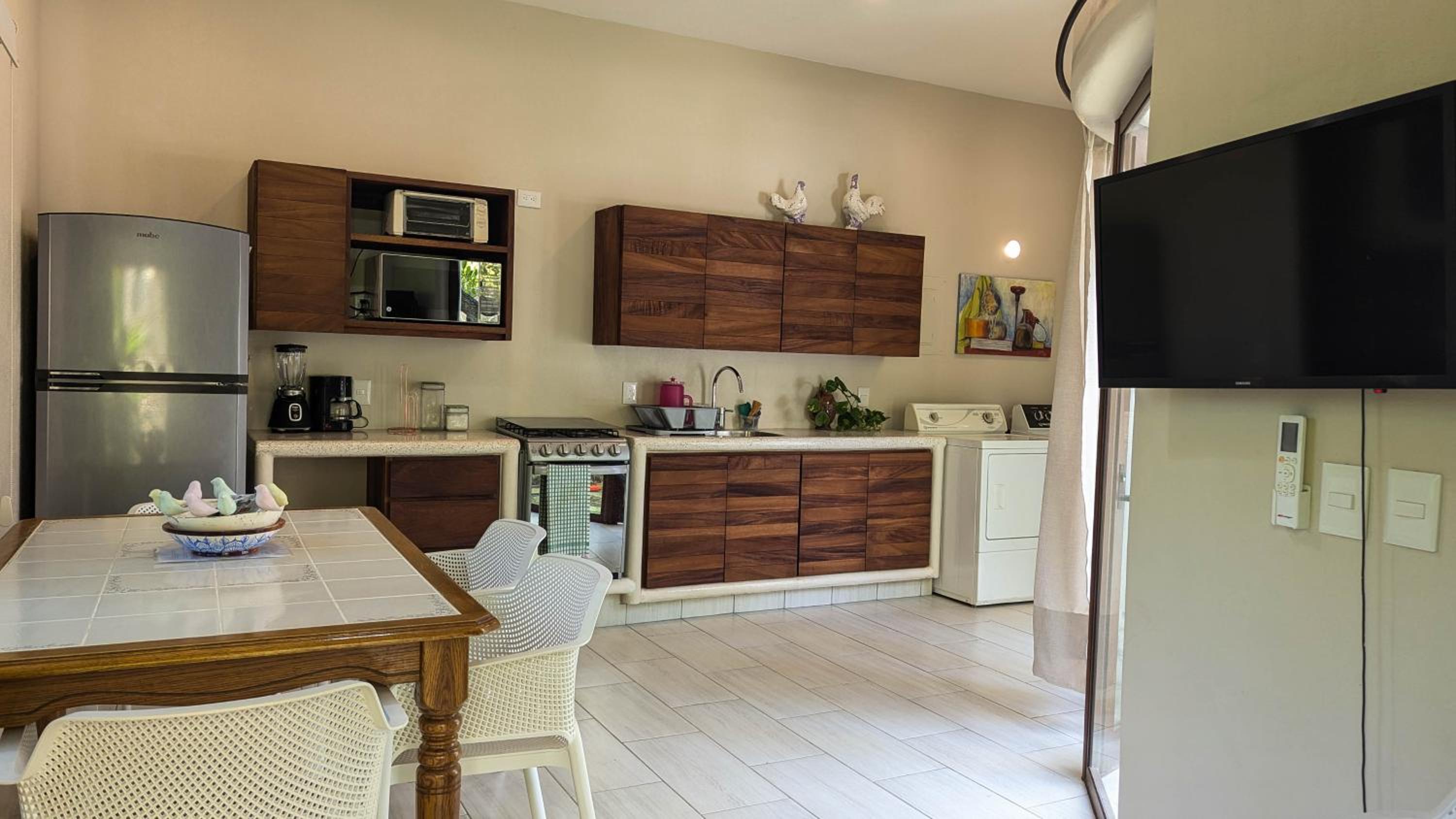 Los Gallos - Suite view 3