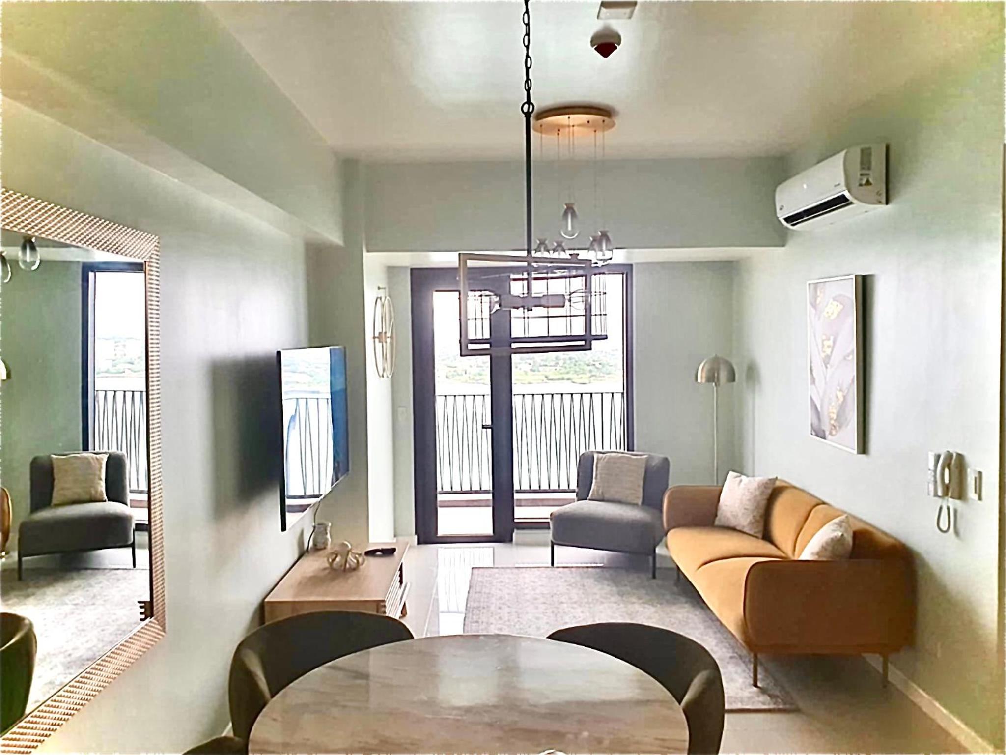 Luxury 2 bedroom 2 bath Apartment near Bai Hotel view 3