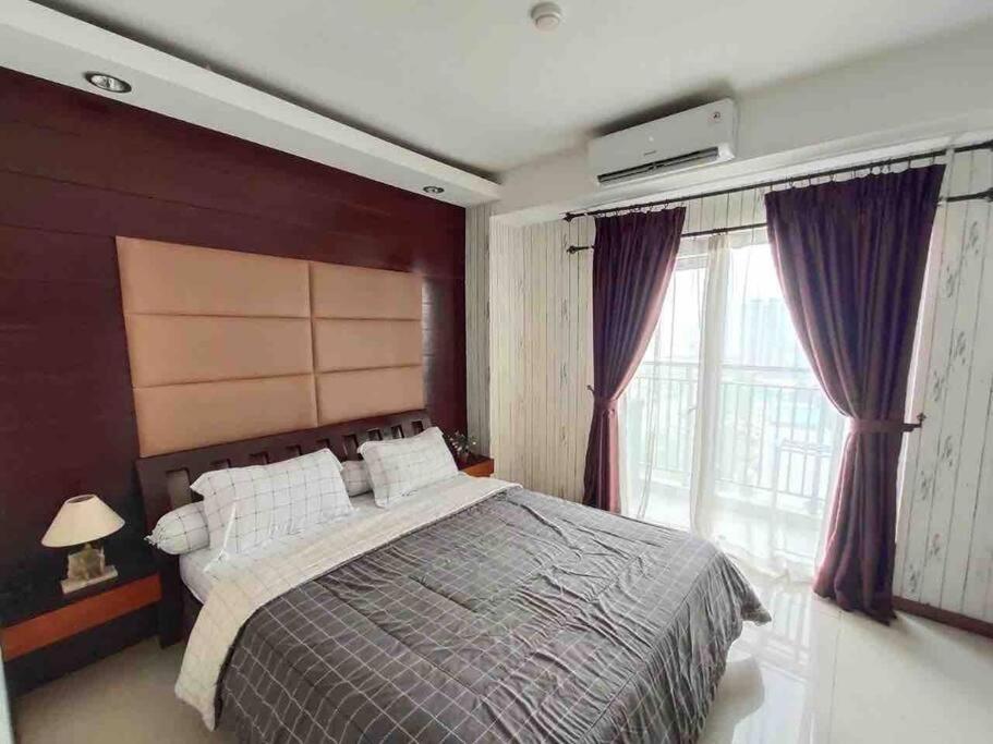 40 percent OFF 1BR City View Apartment in SUPERB Central Location view 4