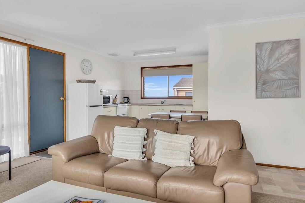 Harbour Lights - townside with a pool