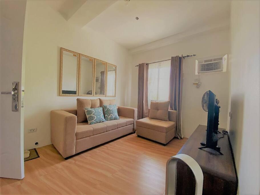 Cloud9Condos Cebu - 1 BR Hillside Corner Unit view 2