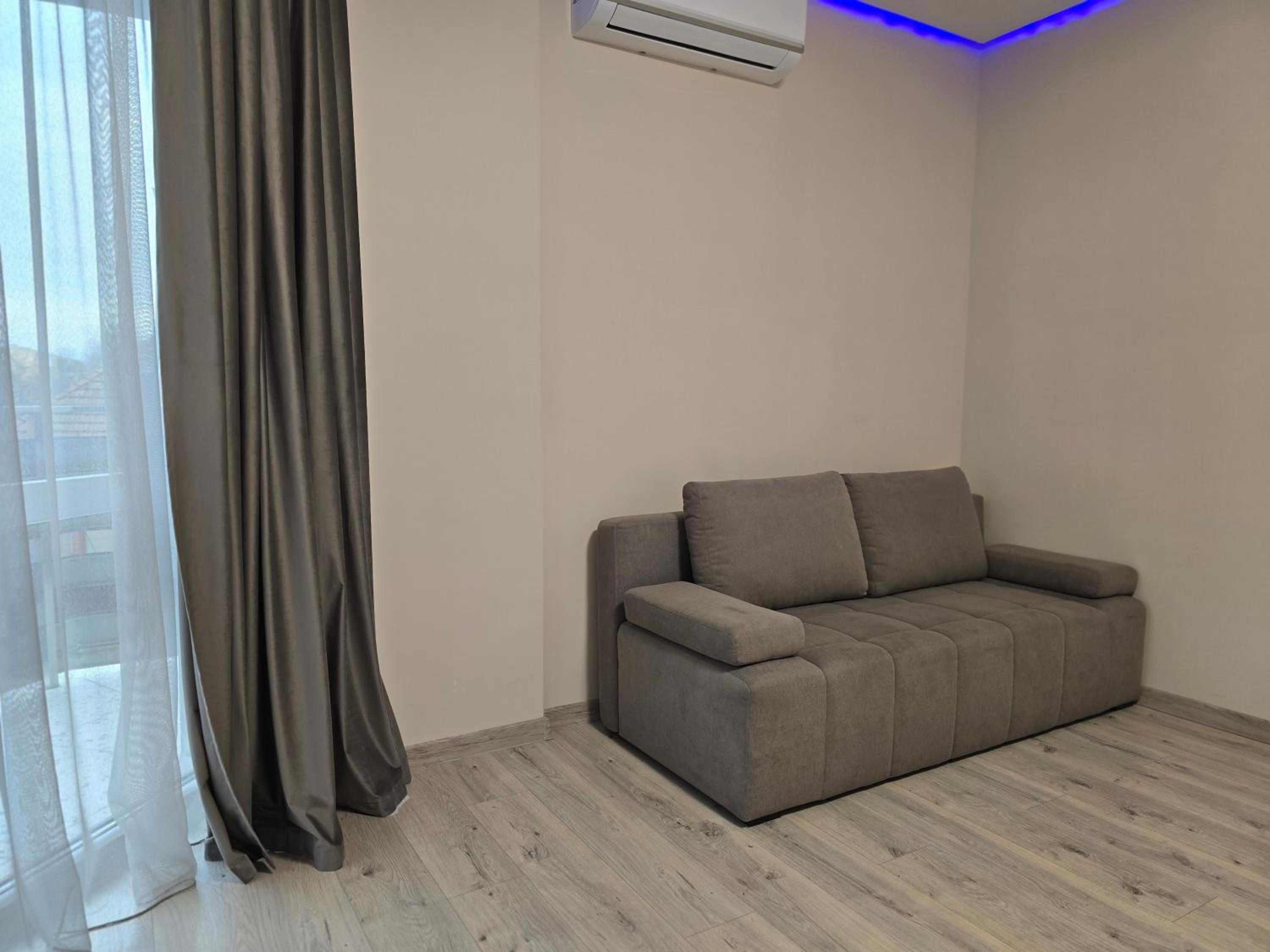 Graf Apartnents1 view 5