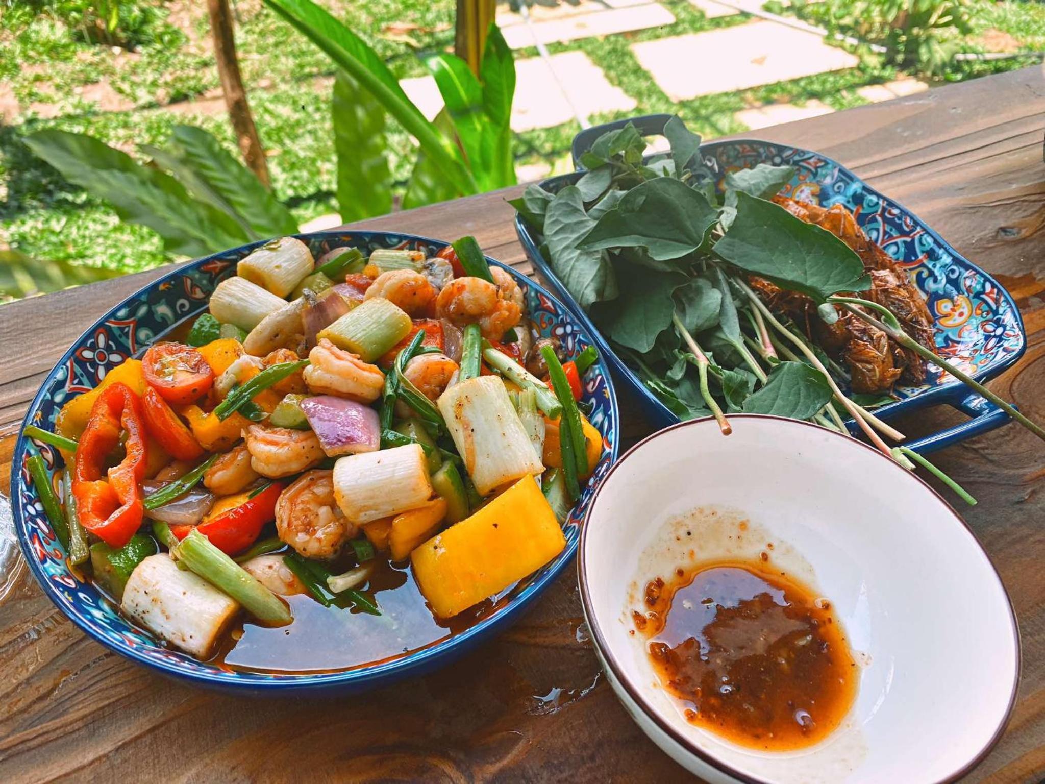 The Local Homestay Cồn Sơn