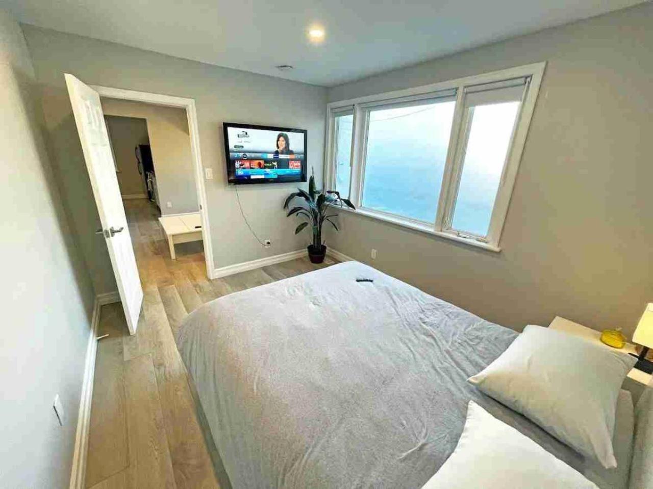 Hamilton Oasis - Luxe Beds - BBQ Haven - Pool