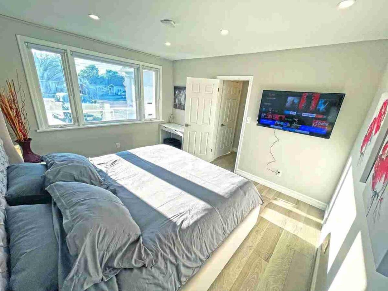 Hamilton Oasis - Luxe Beds - BBQ Haven - Pool