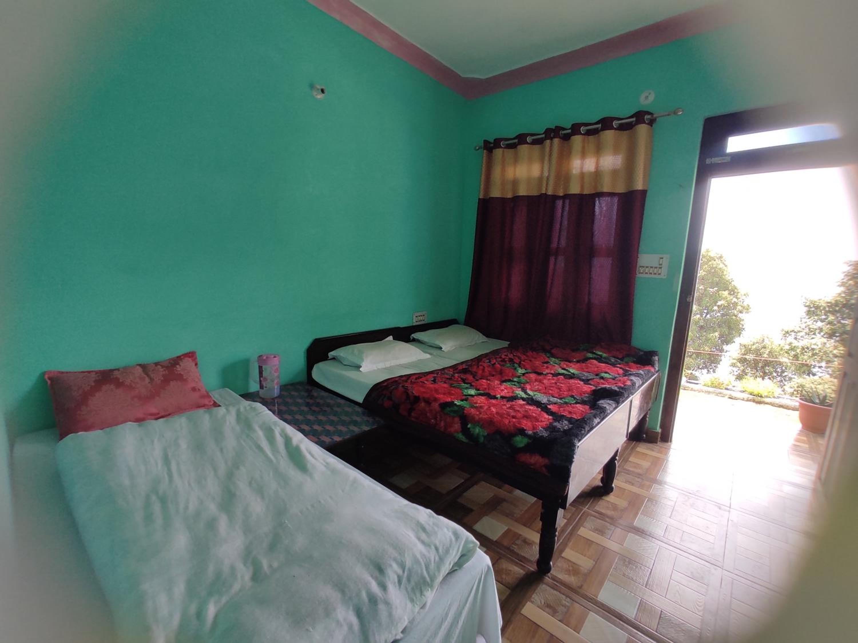 Nanda Devi Home Stay Sari, Chopta view 5