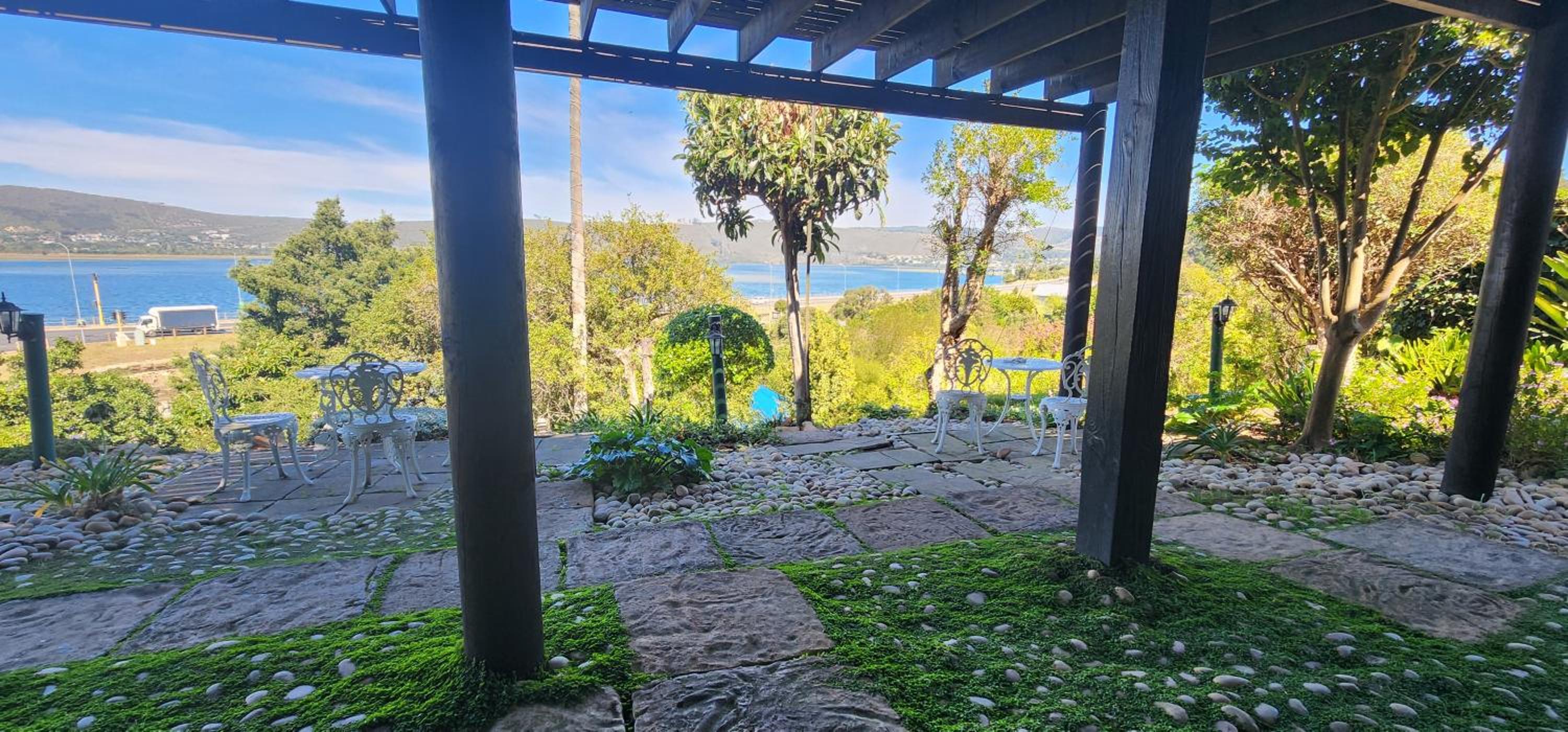 Lagoon Lodge