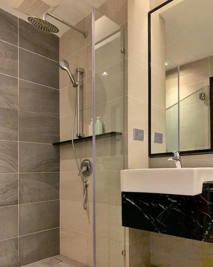M101 Dang Wangi remote work-friendly suite