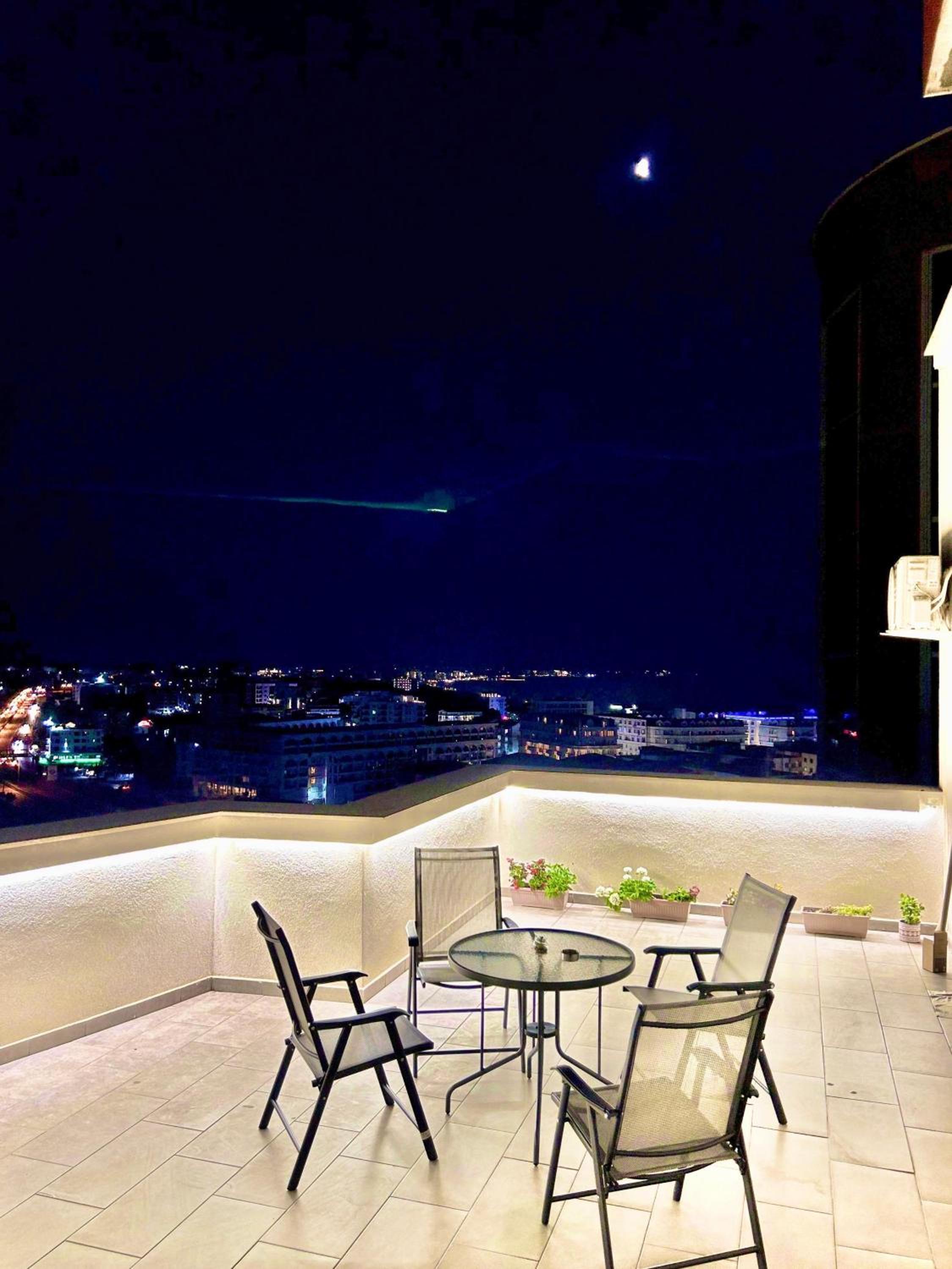 Gibel Apartments