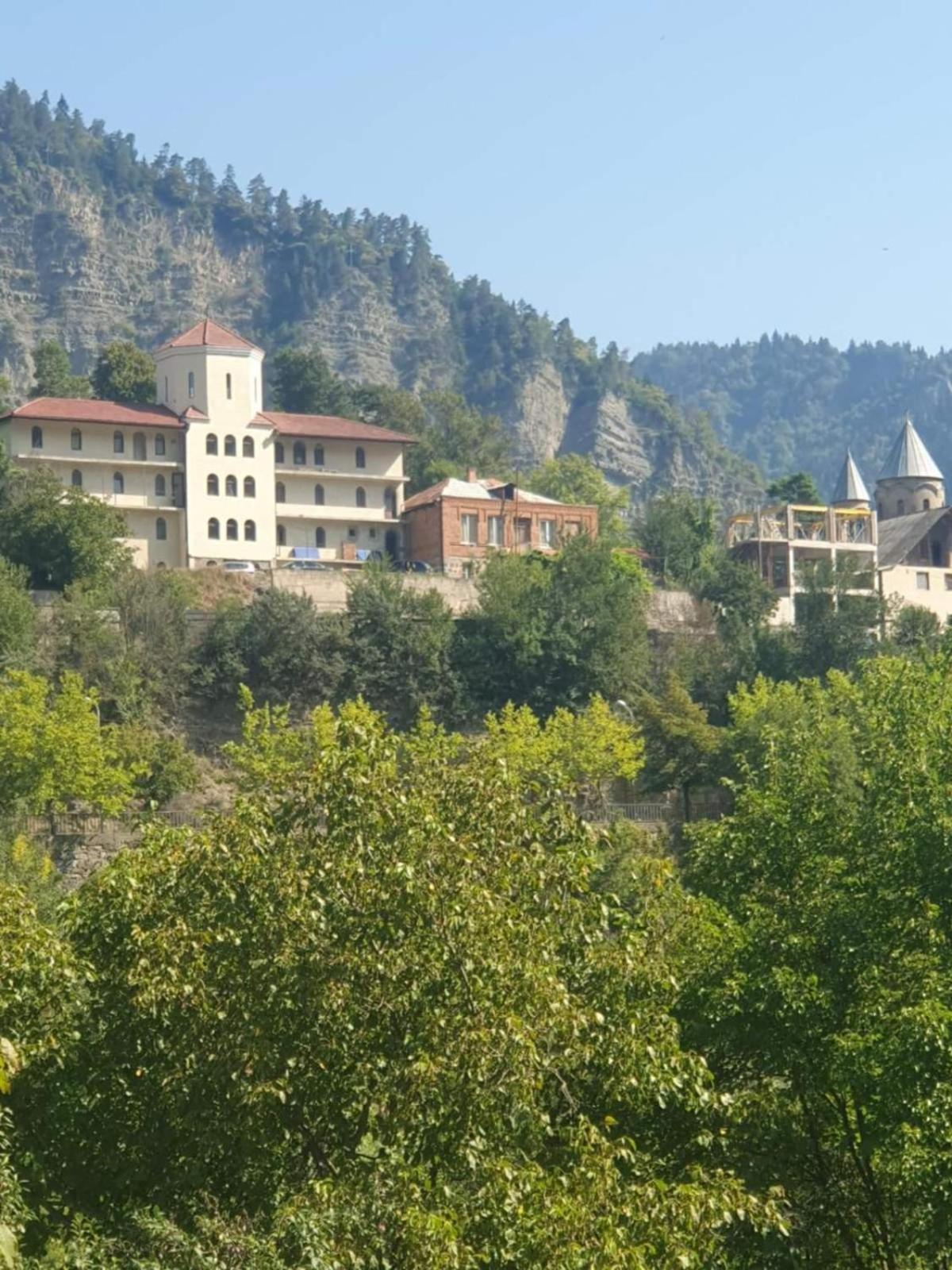 Guest House Riverside