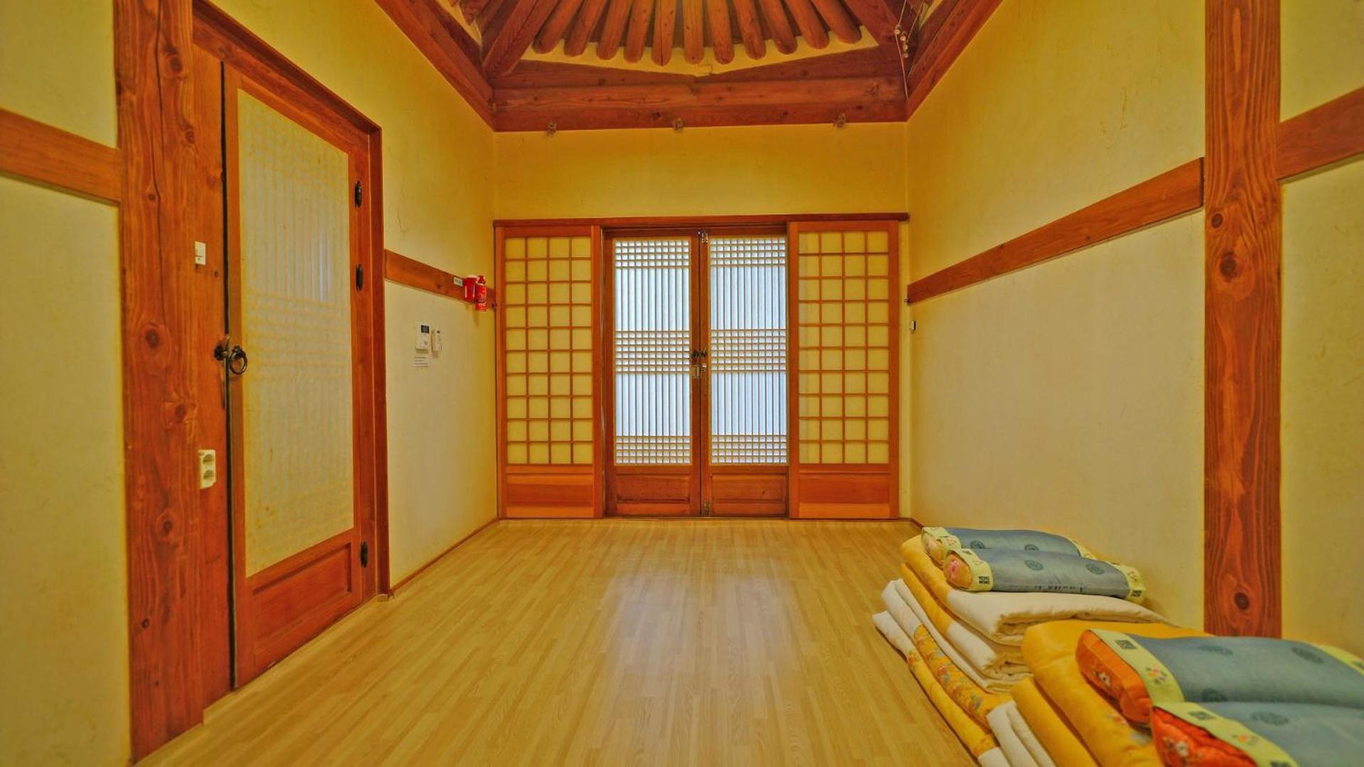 Sarangroo