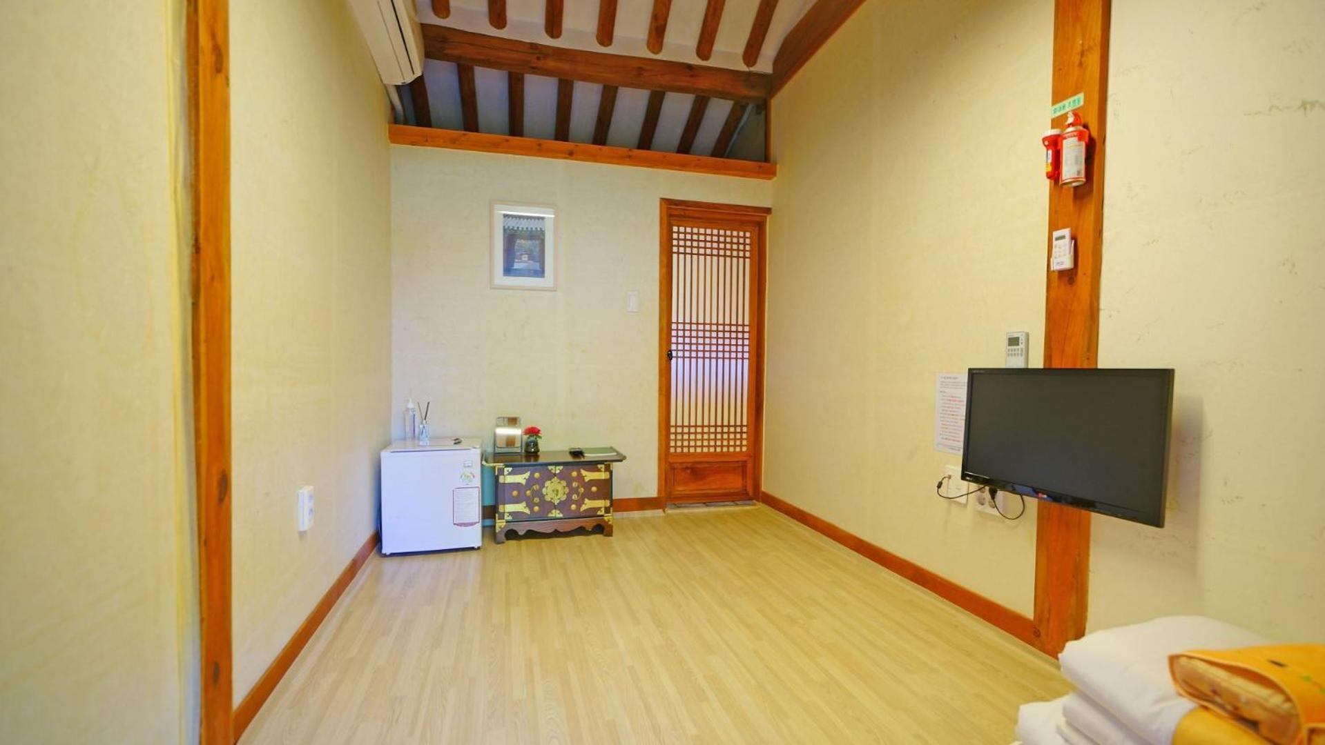Sarangroo